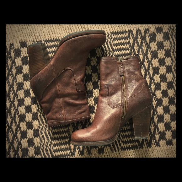 frye brown ankle boots